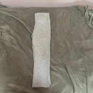Lululemon size 4 leggings